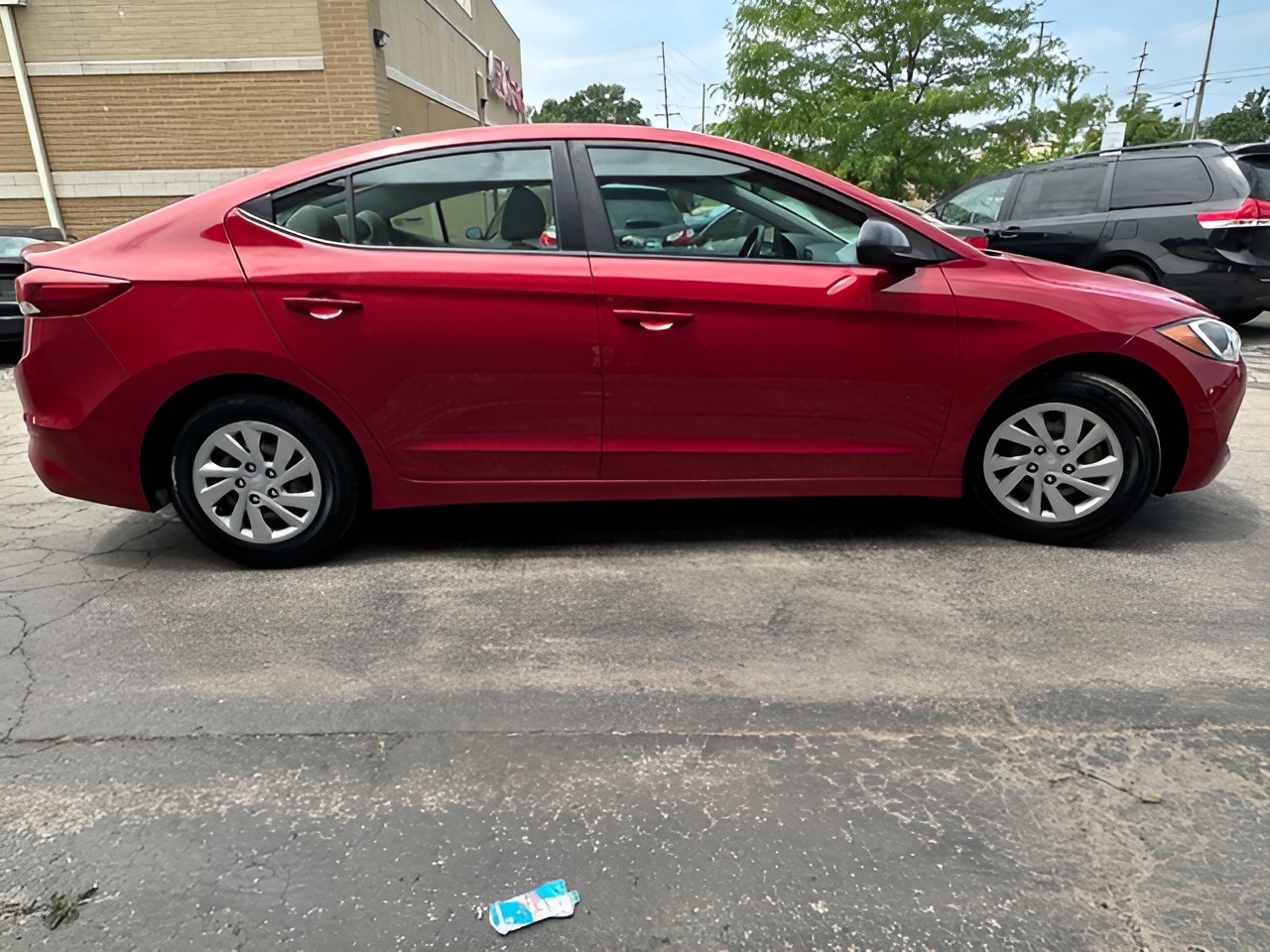 Vehicle image 41 of 45