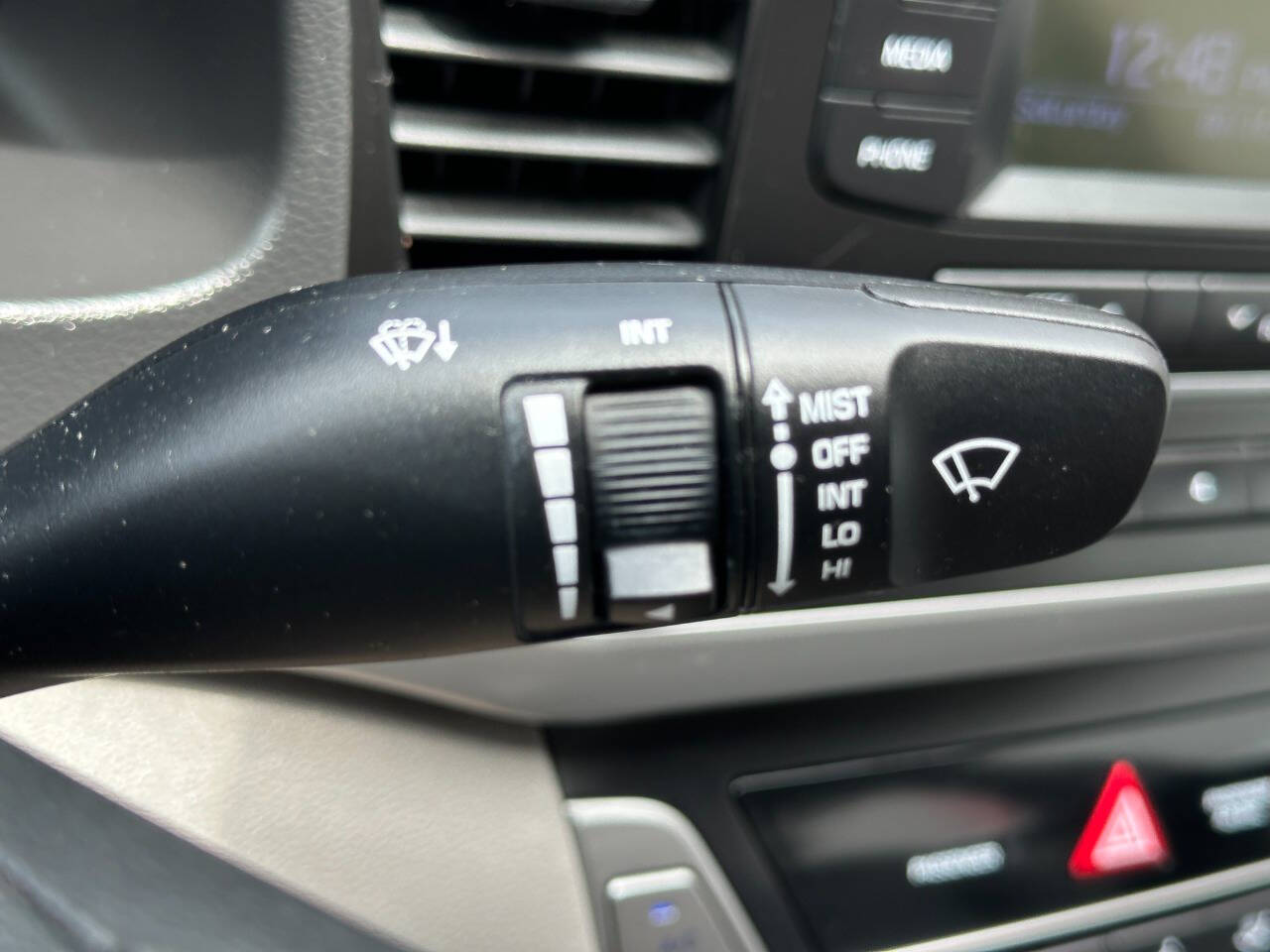 Vehicle image 28 of 45