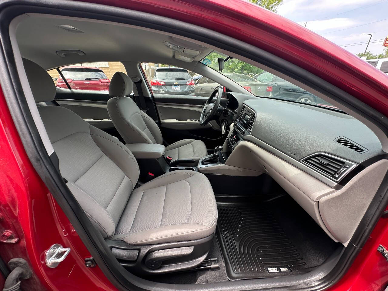 Vehicle image 20 of 45