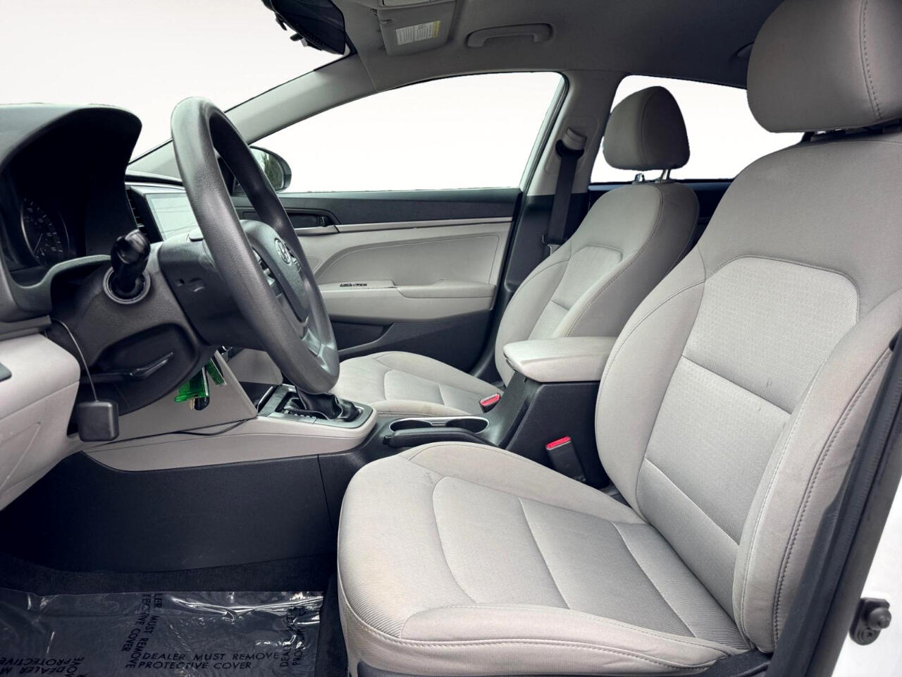 Vehicle image 17 of 27