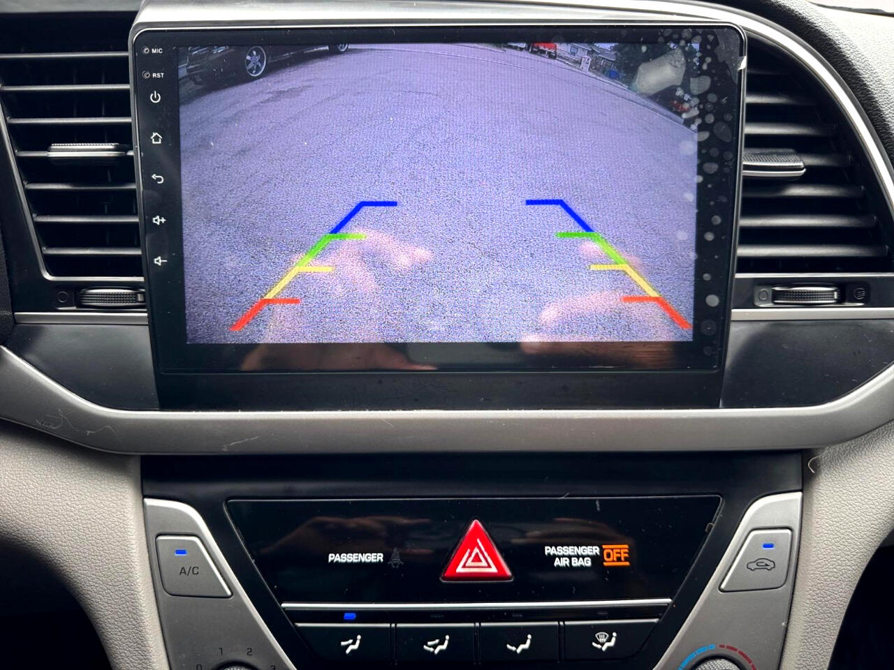 Vehicle image 23 of 27