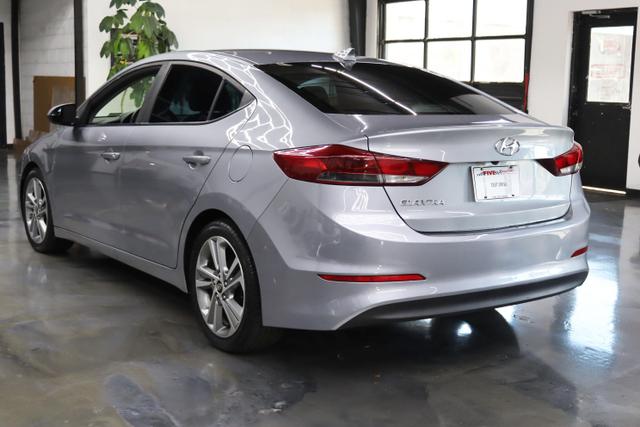 Vehicle image 6 of 27