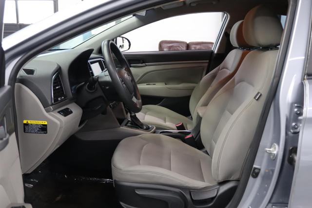 Vehicle image 9 of 27