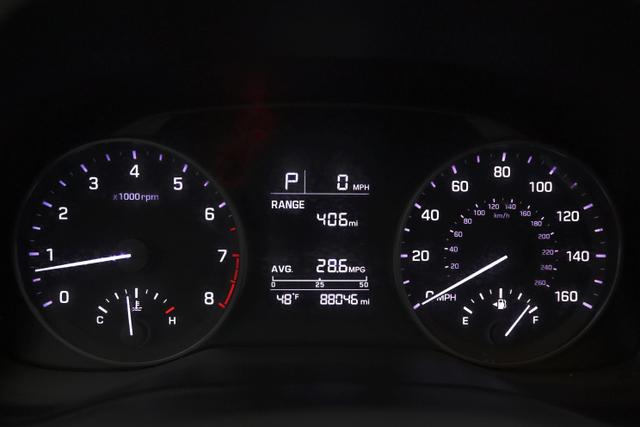 Vehicle image 21 of 27