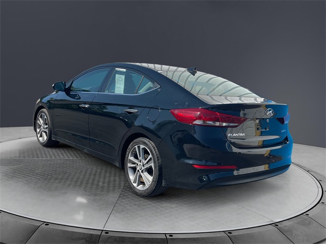 Vehicle image 7 of 15
