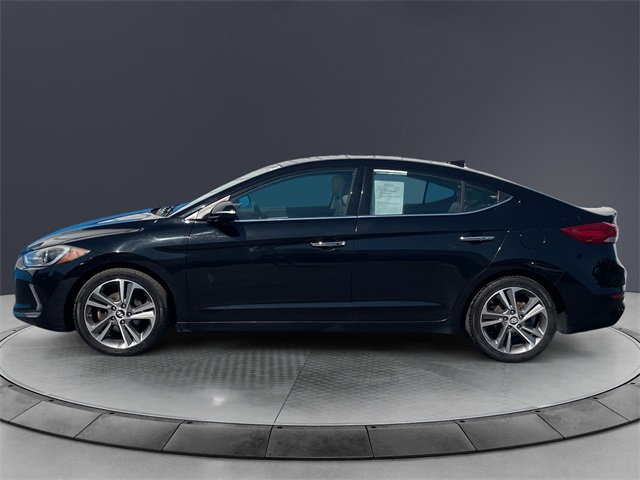 Vehicle image 8 of 15