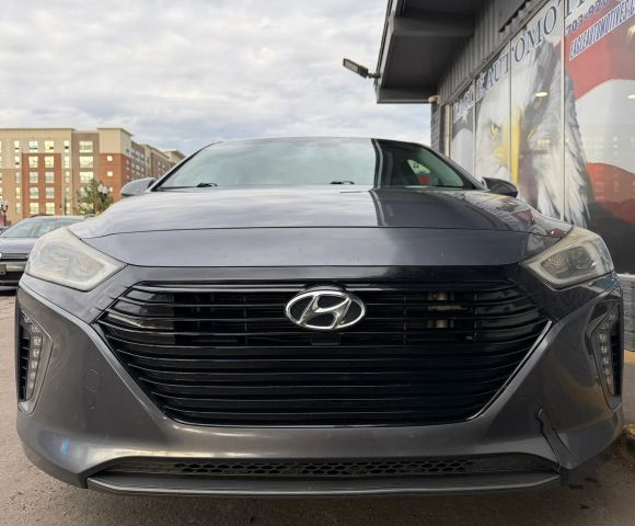 2017 Hyundai Ioniq Hybrid Limited Image 1 of 24