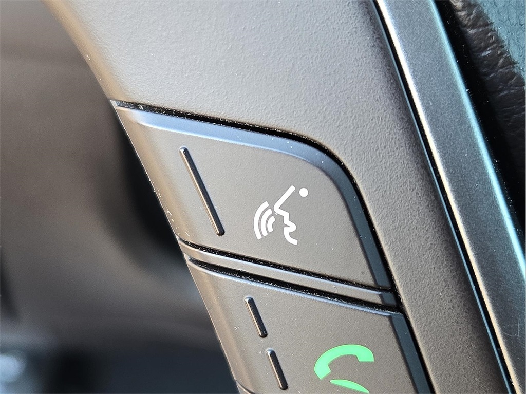 2017 Hyundai Santa Fe SE Image 27 of 30