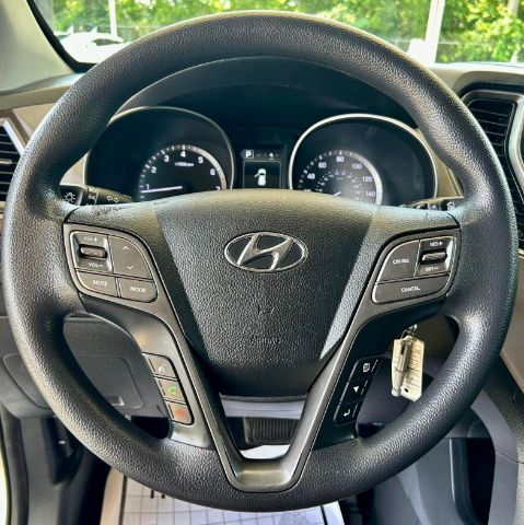 Vehicle image 7 of 10