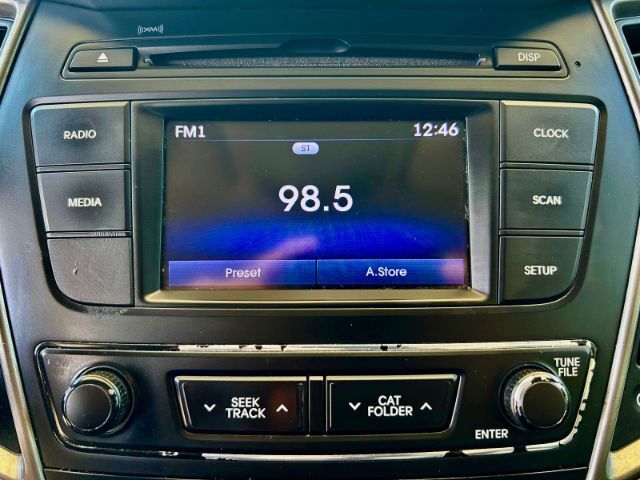 Vehicle image 9 of 10