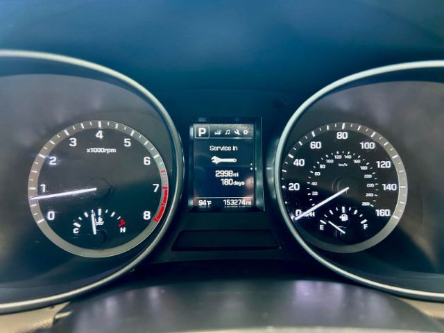 Vehicle image 8 of 10