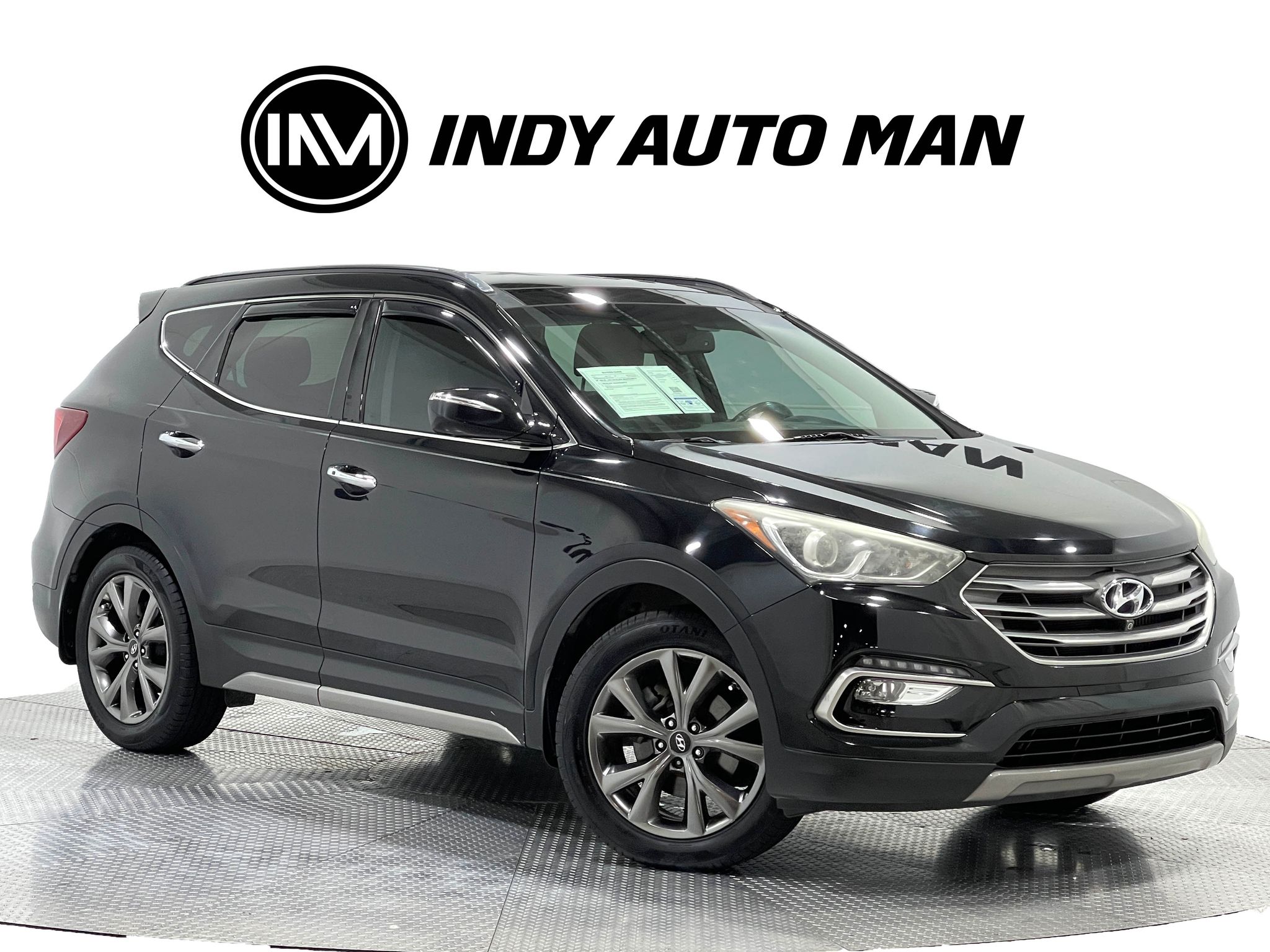 2017 Hyundai Santa Fe Sport 2.0T Ultimate Image 3 of 38