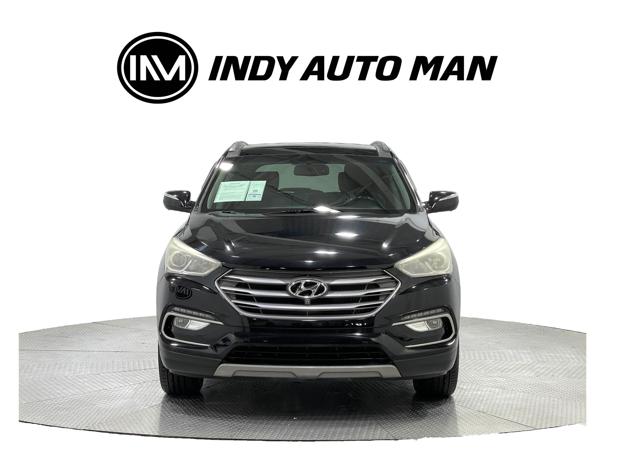 2017 Hyundai Santa Fe Sport 2.0T Ultimate Image 2 of 38