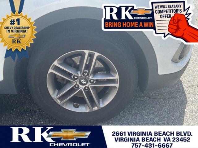 2017 Hyundai Santa Fe Sport 2.4L Image 11 of 12