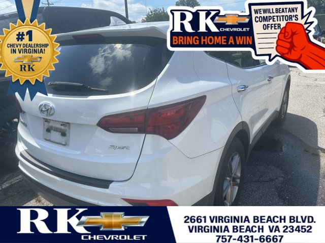 2017 Hyundai Santa Fe Sport 2.4L Image 8 of 12