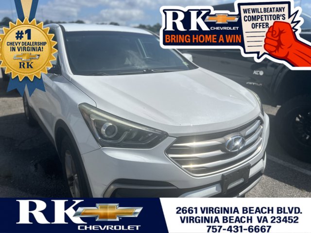 2017 Hyundai Santa Fe Sport 2.4L Image 4 of 12