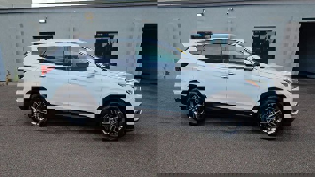 Vehicle image 3 of 21