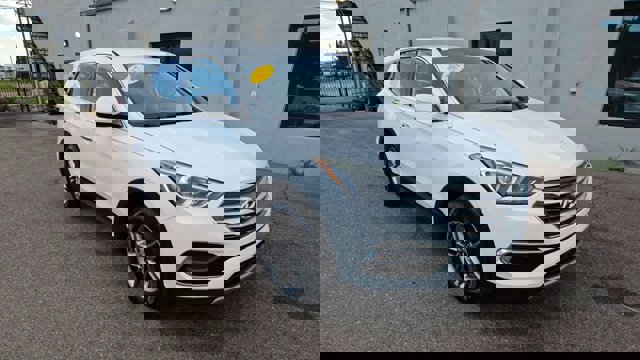Vehicle image 4 of 21
