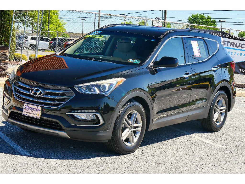 2017 Hyundai Santa Fe Sport 2.4L Image 1 of 25