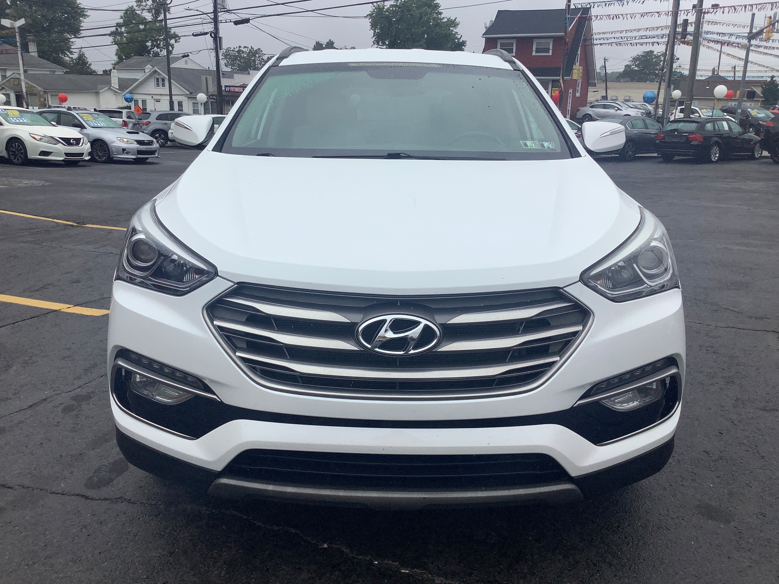 2017 Hyundai Santa Fe Sport 2.4L Image 2 of 29