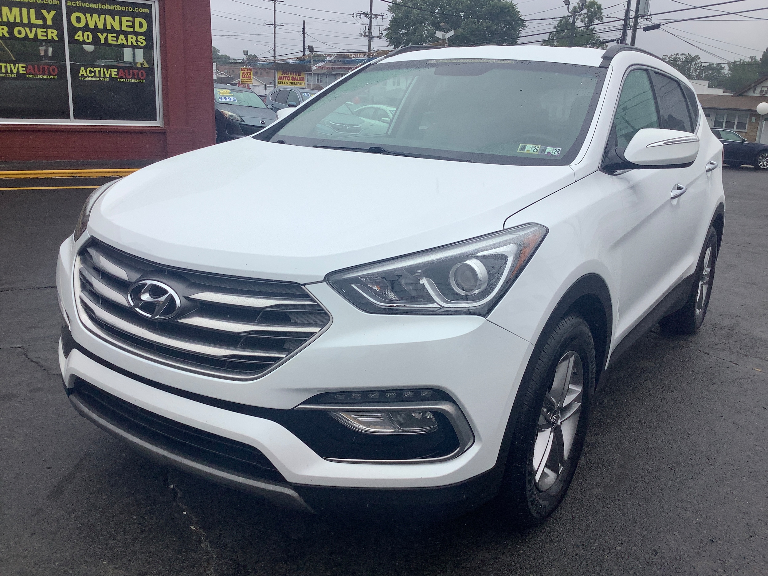 2017 Hyundai Santa Fe Sport 2.4L Image 1 of 29