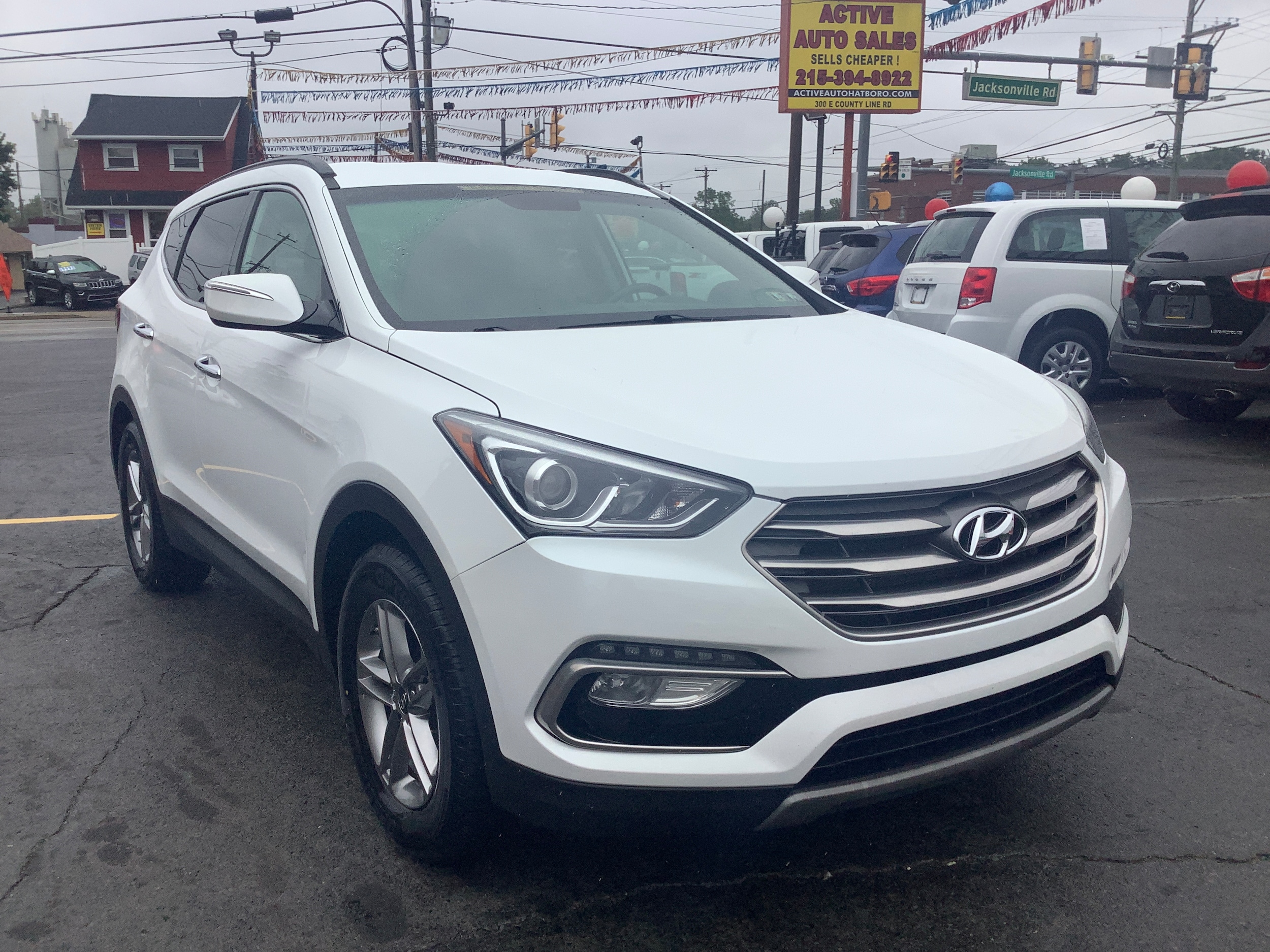 2017 Hyundai Santa Fe Sport 2.4L Image 3 of 29