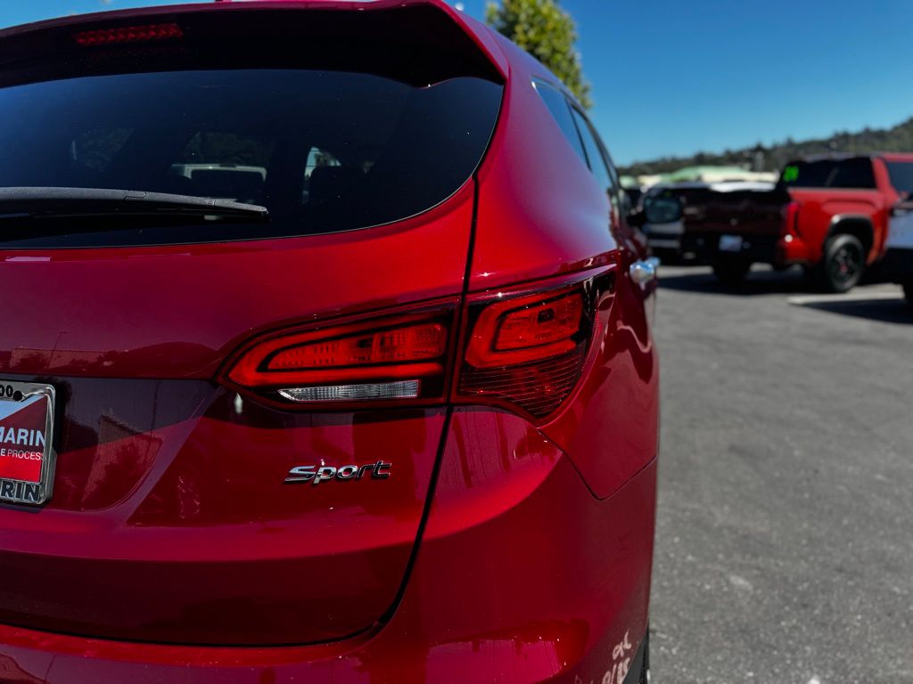 Vehicle image 20 of 27