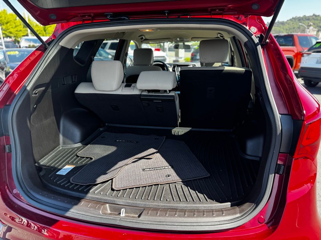 Vehicle image 8 of 27