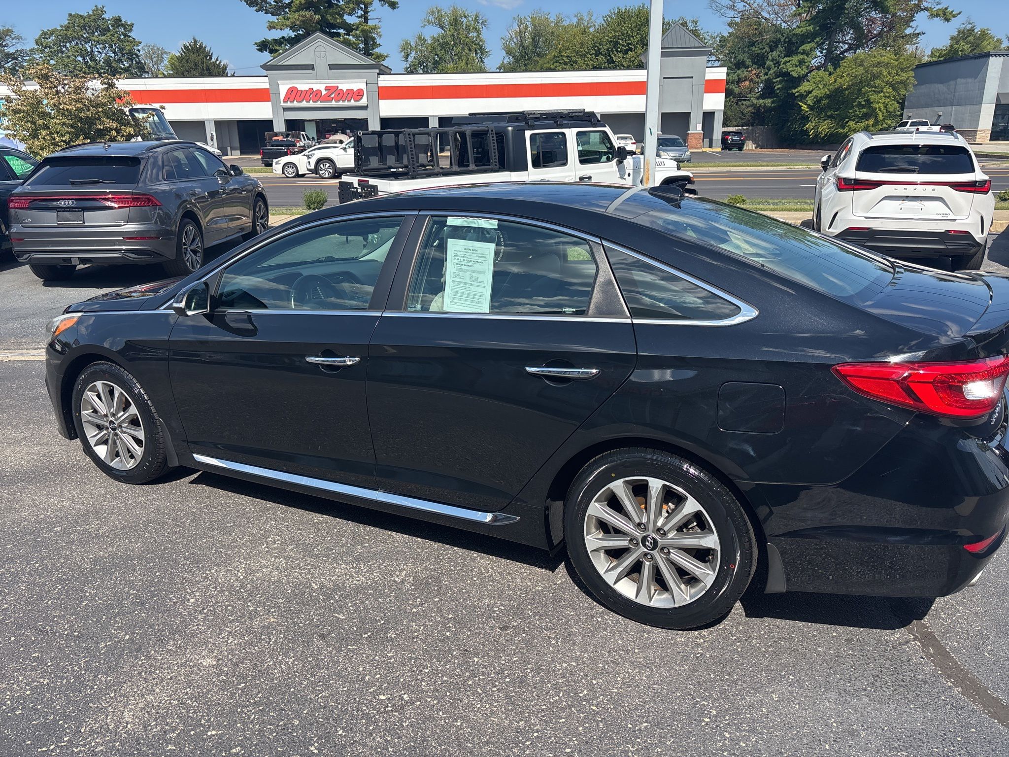 2017 Hyundai Sonata Limited Image 7 of 28