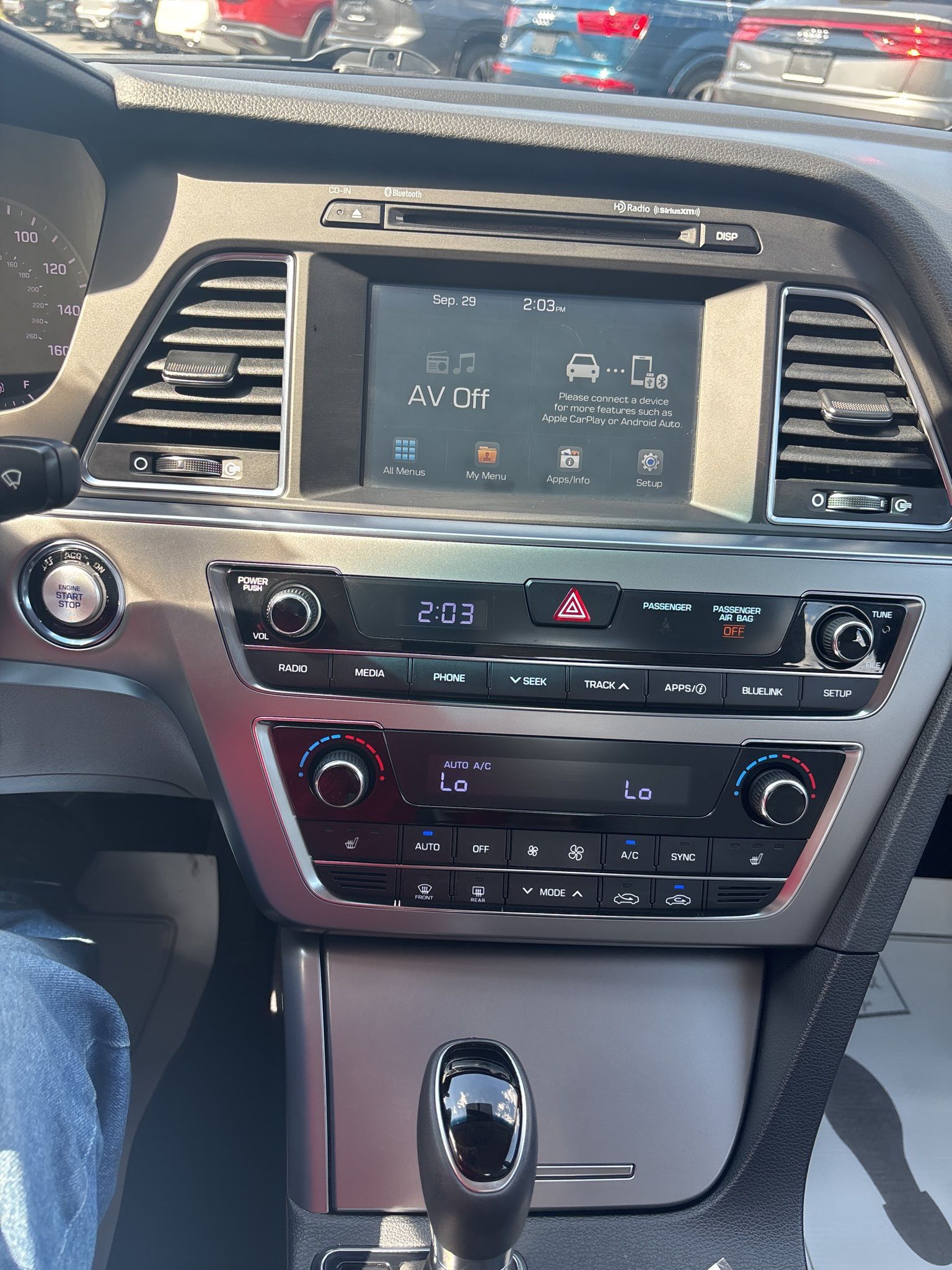 2017 Hyundai Sonata Limited Image 17 of 28