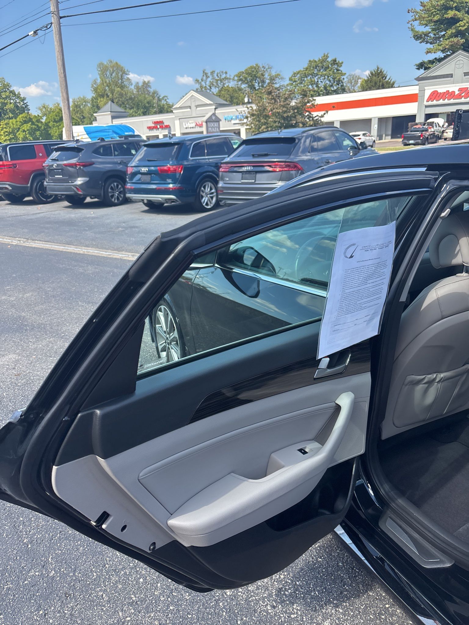 2017 Hyundai Sonata Limited Image 25 of 28