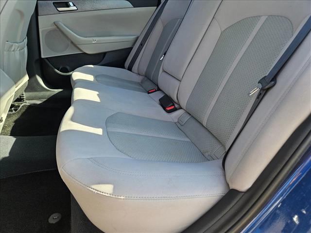 2017 Hyundai Sonata SE Image 13 of 24