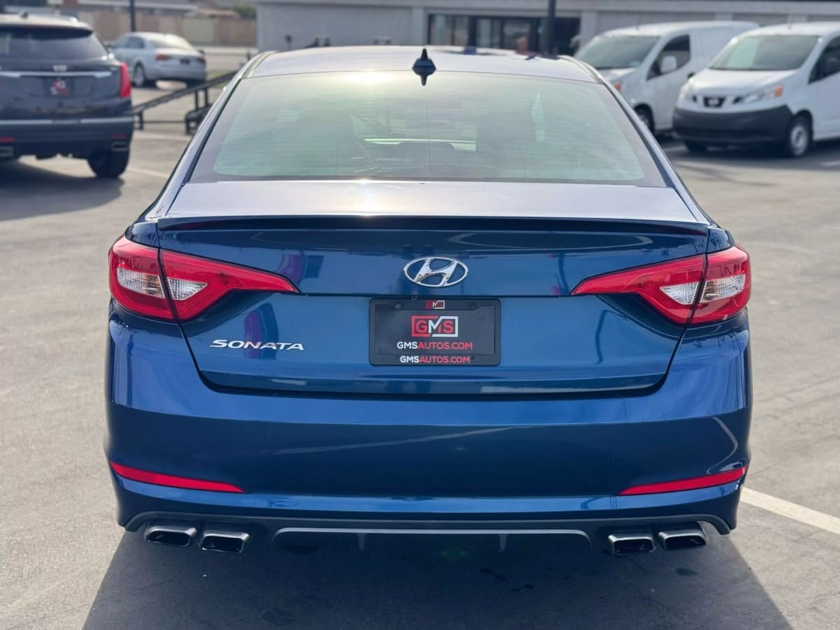 Vehicle image 6 of 27