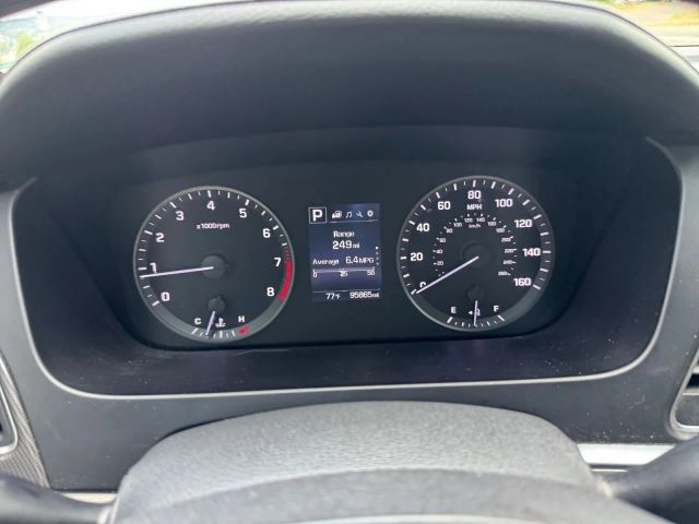 2017 Hyundai Sonata Sport Image 14 of 26