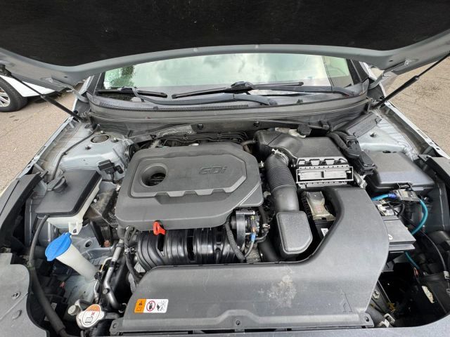 2017 Hyundai Sonata Sport Image 7 of 26