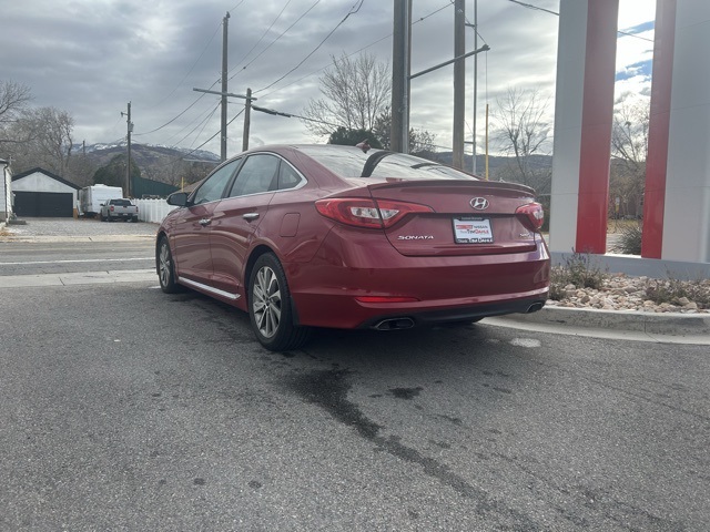 2017 Hyundai Sonata Sport Image 4 of 8