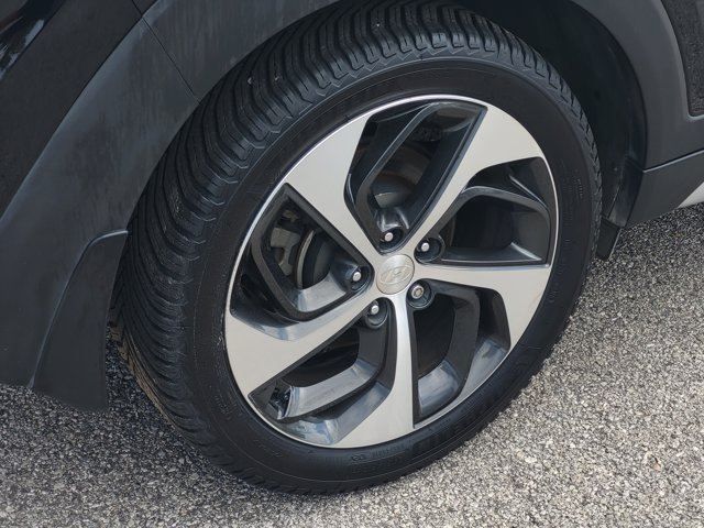 Vehicle image 7 of 31