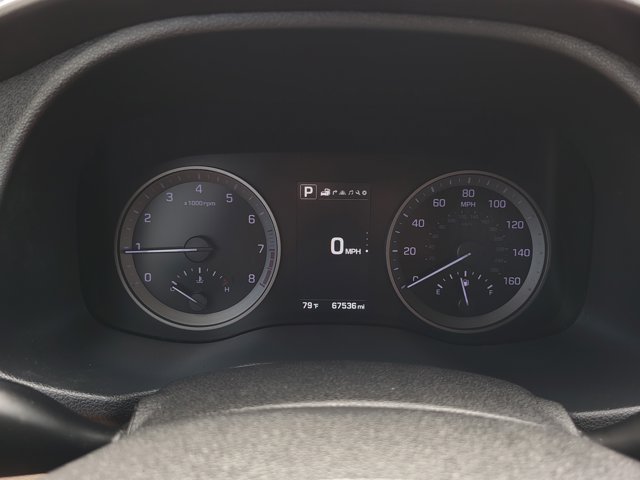 Vehicle image 14 of 31