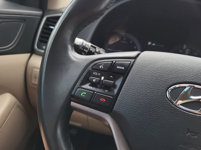 Vehicle image 11 of 31