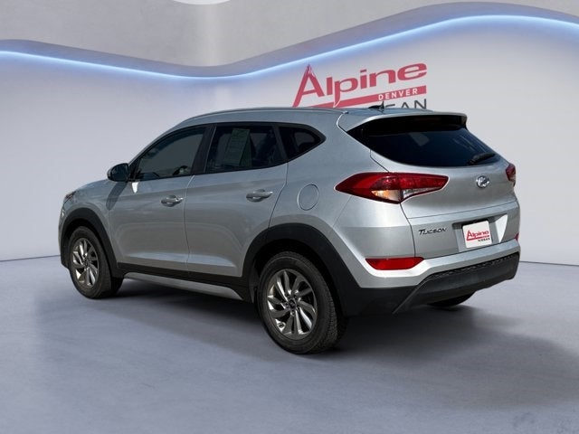 Vehicle image 9 of 34