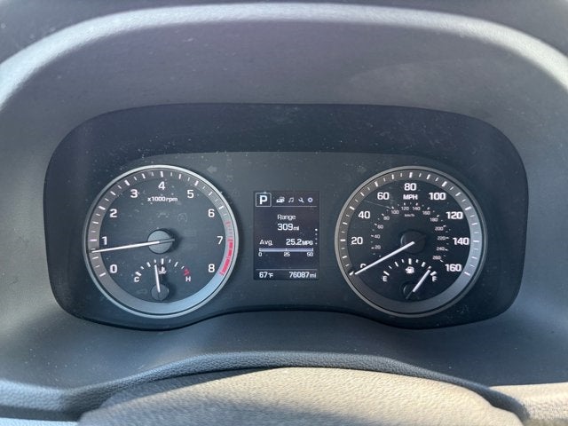 Vehicle image 20 of 34