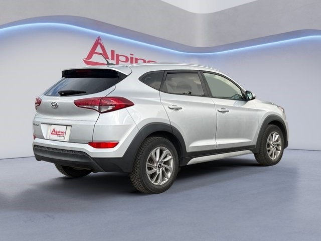 Vehicle image 7 of 34