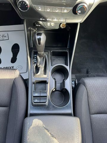 Vehicle image 27 of 36