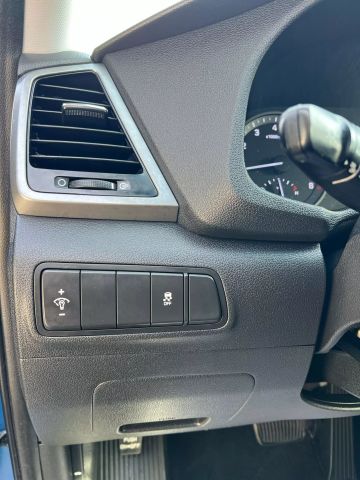 Vehicle image 20 of 36