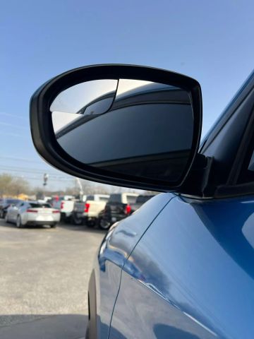 Vehicle image 14 of 36