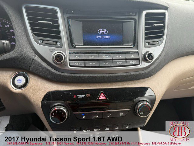 Vehicle image 15 of 17
