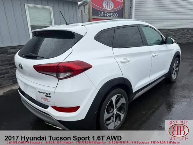 Vehicle image 5 of 17