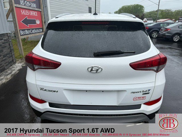 Vehicle image 6 of 17