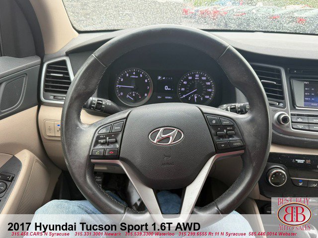 Vehicle image 17 of 17