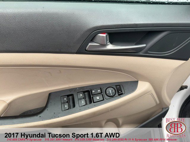 Vehicle image 10 of 17
